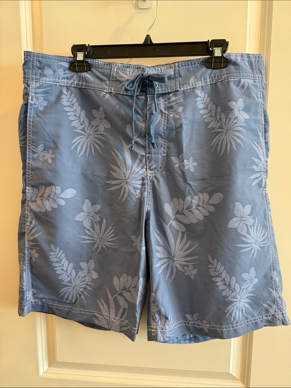 Chaps Light Blue Floral Swim Shorts w/ 2 front pockets & 1 back